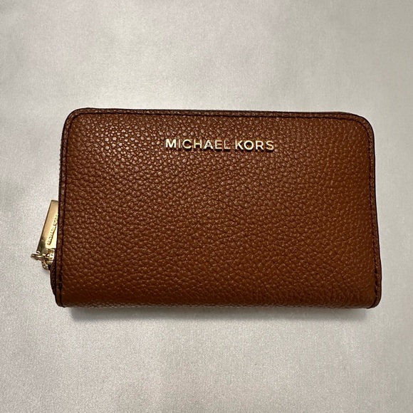 Michael Kors Pebbled Brown Leather Wallet with Gold Zipper - Picture 1 of 7